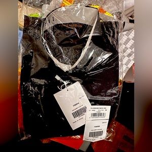 Louis Vuitton men’s uniform shirt 39